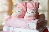 booties-2047596_1920